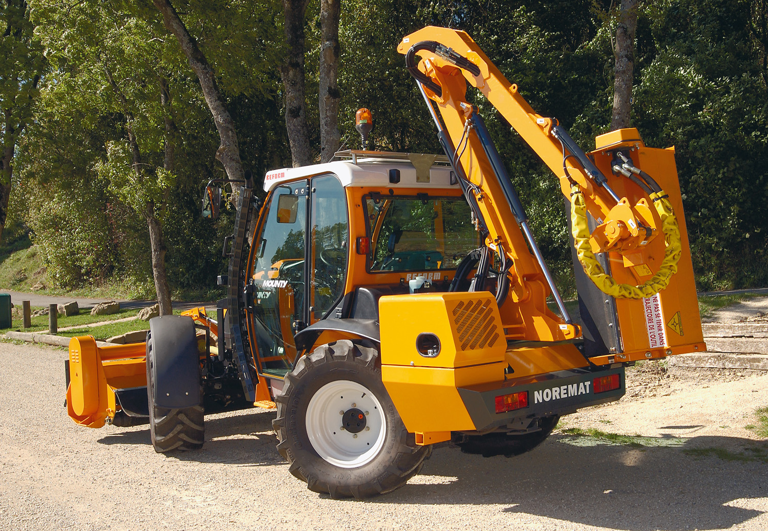 faucheuse  Axiona 8